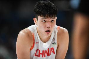 直播吧独家：杨瀚森预计将出战今年8月份的男篮亚洲杯