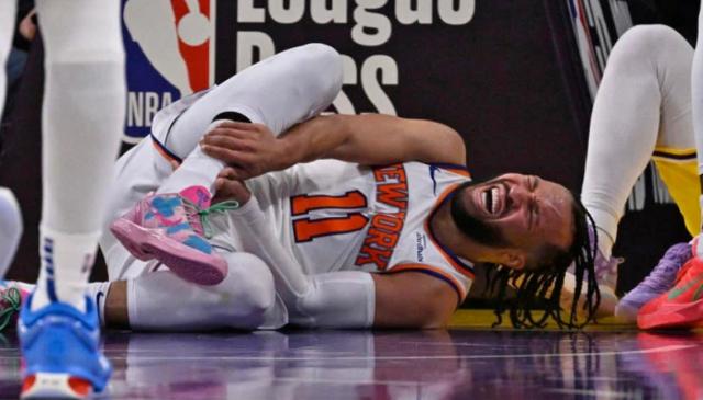 开云-从联盟前五到进攻生锈！布朗森伤揭开纽约致命伪装